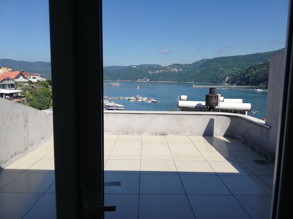 Karadeniz Pension 33/48