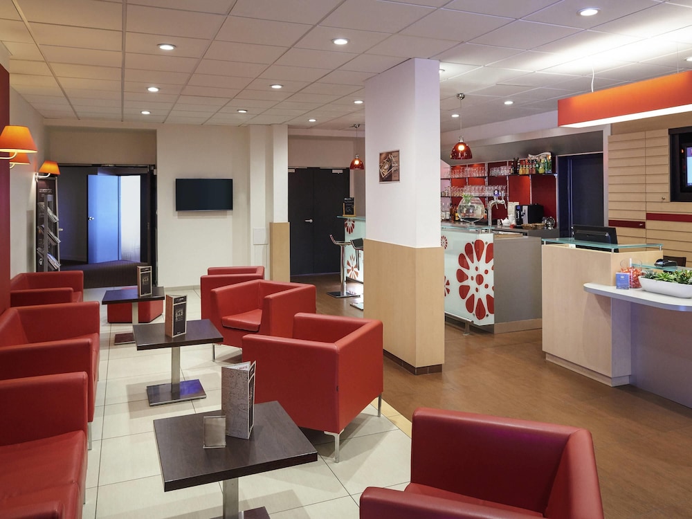 Ibis Cholet 22/36