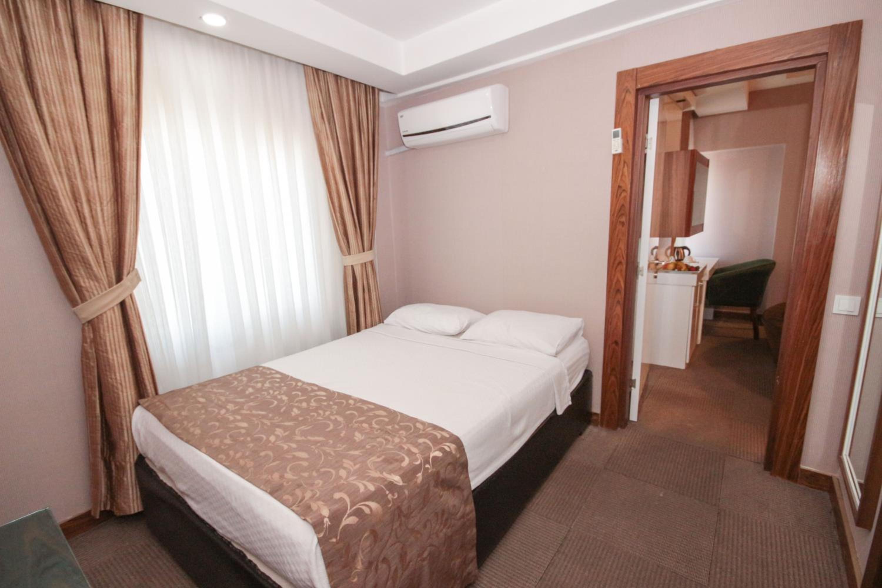 mostar hotel prestige 18/50