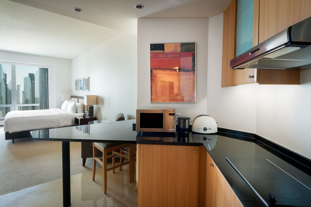 Shangri-La Residences and Apartments 45/45