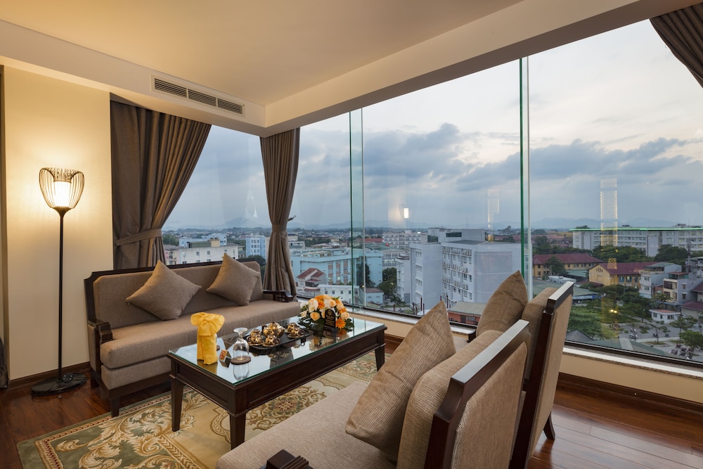 Thanh Lich Royal Boutique Hotel 40/69