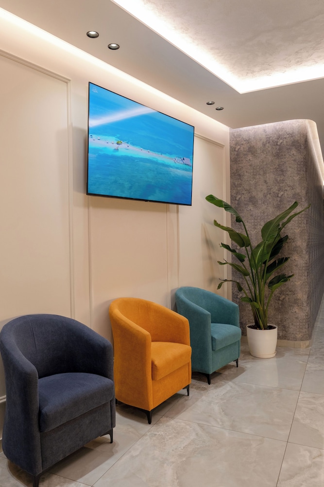 Hotel Dior 38/60