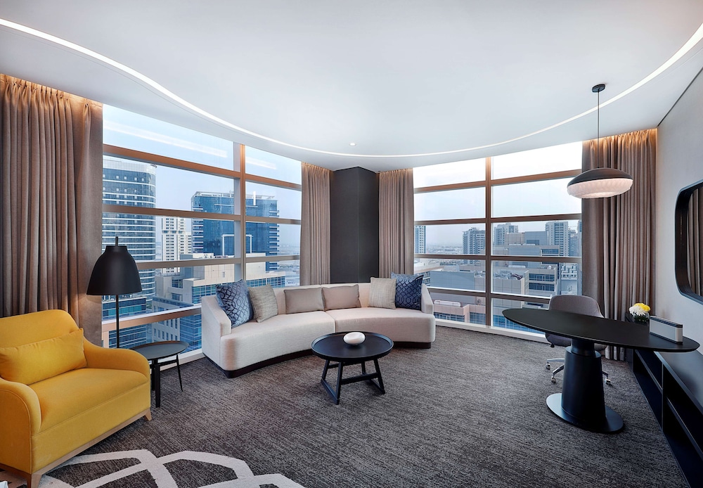 Doubletree by Hilton Dubai Business Bay 30/65