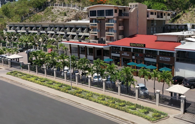 Ela Beach Hotel And Apartments 4/32