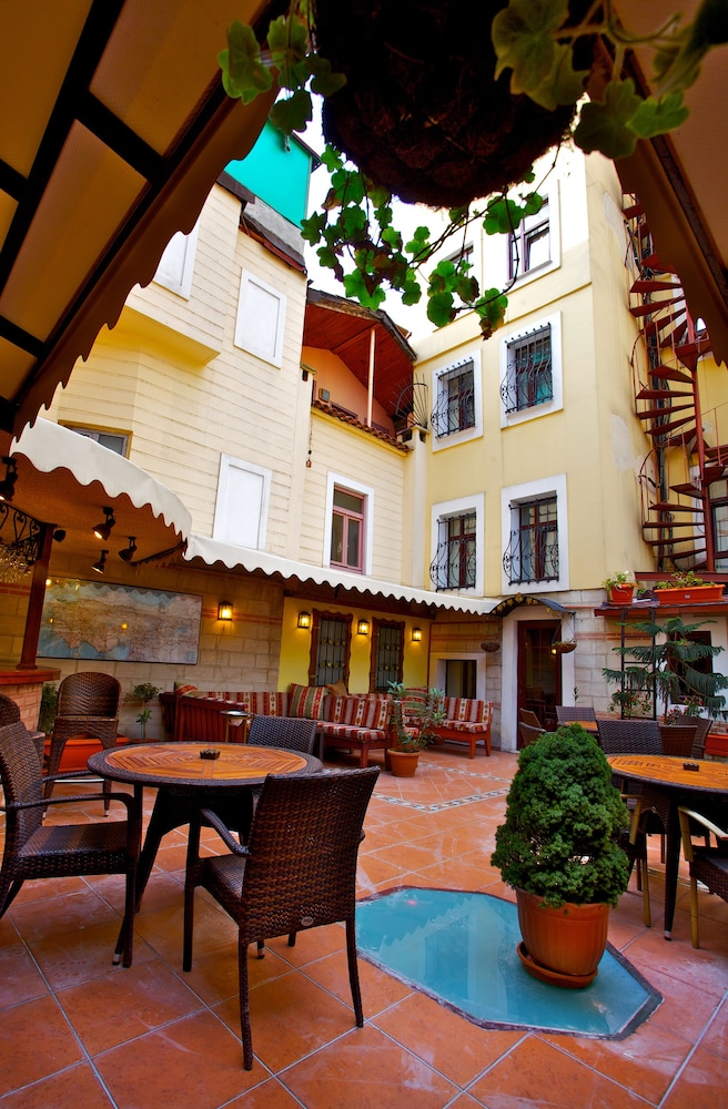 Amber Hotel Istanbul 55/64