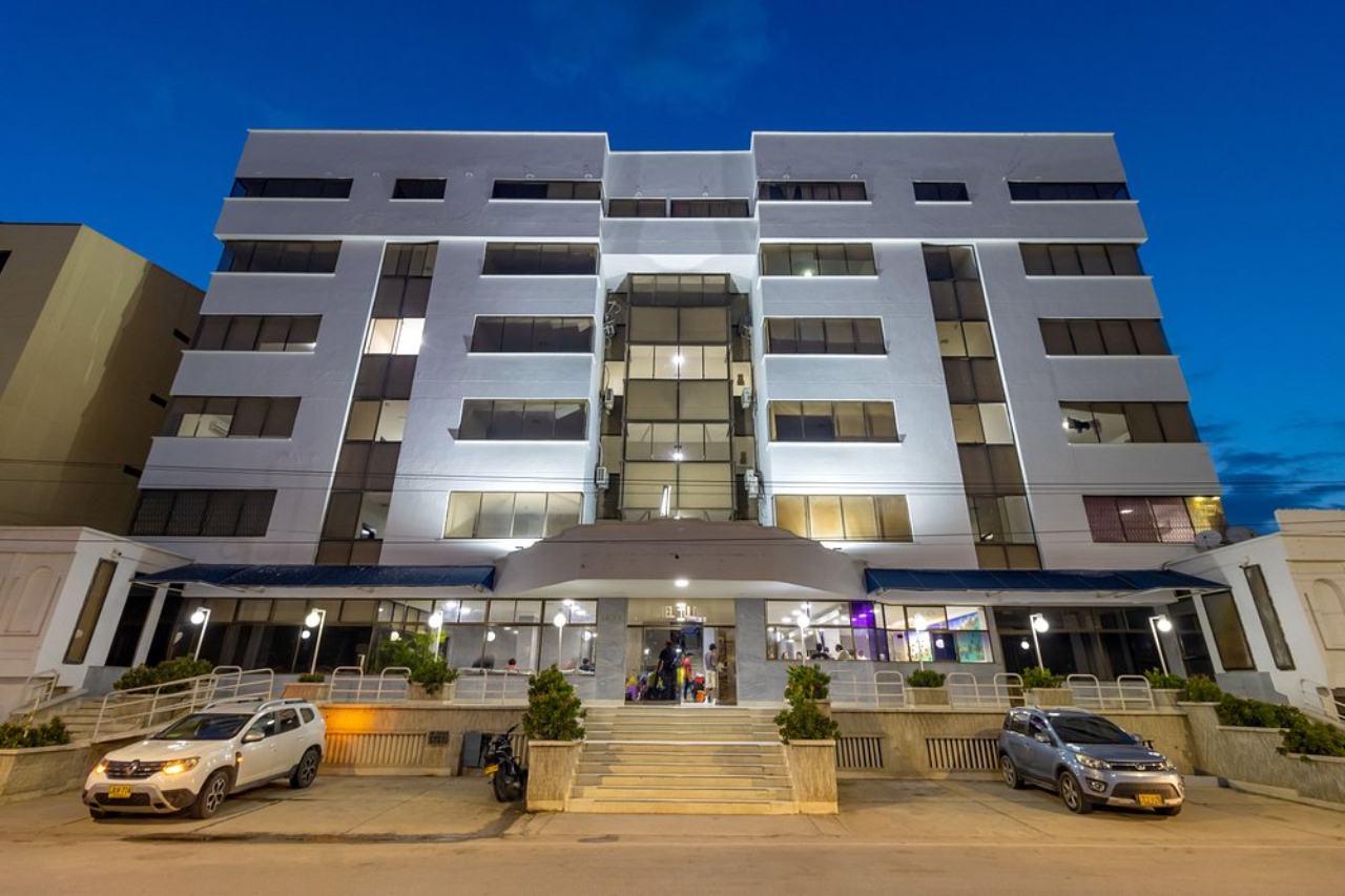 Hotel Axis Inn By GEH Suites in SANTA MARTA