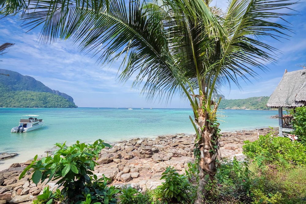 Phi Phi Cozy Seafront Resort 59/67