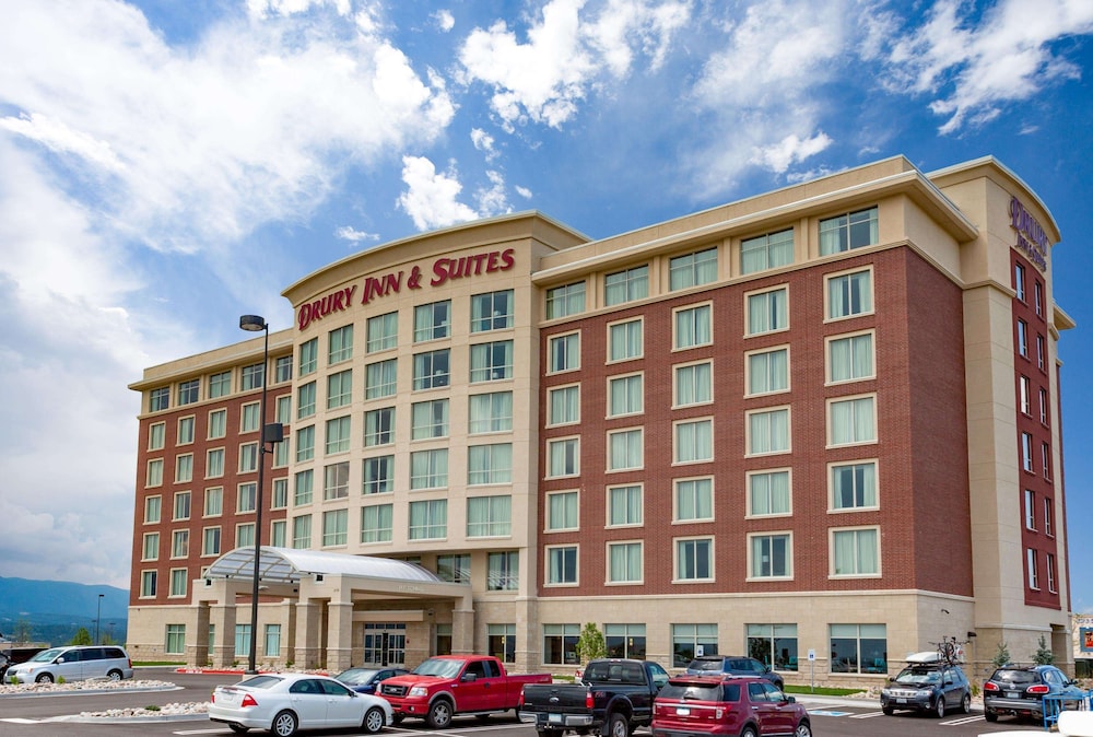 Drury Inn & Suites Colorado Springs 1/50