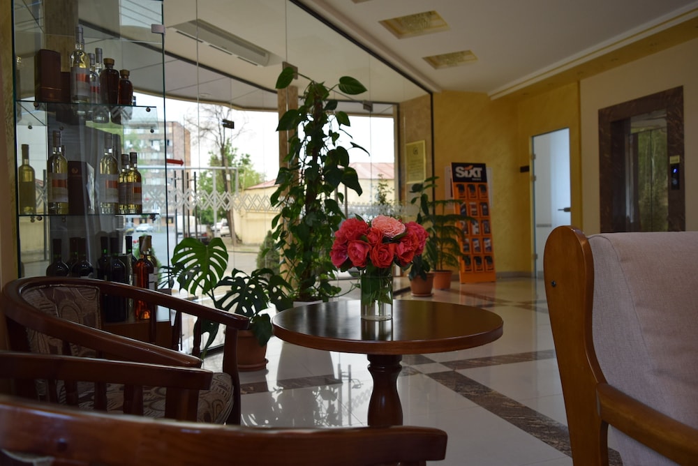Artsakh Hotel 27/37