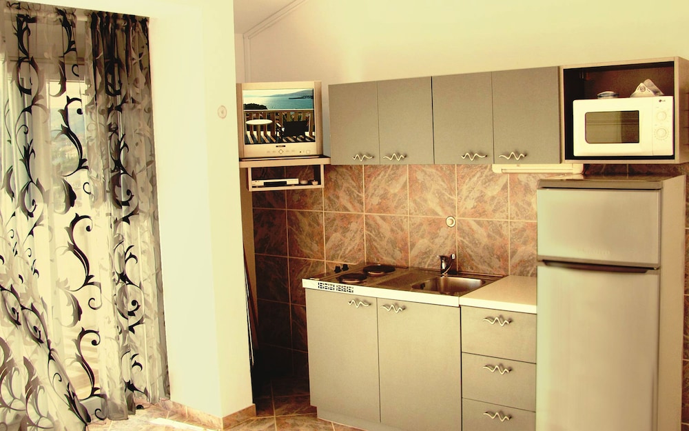 VILLA PAPE 11/50