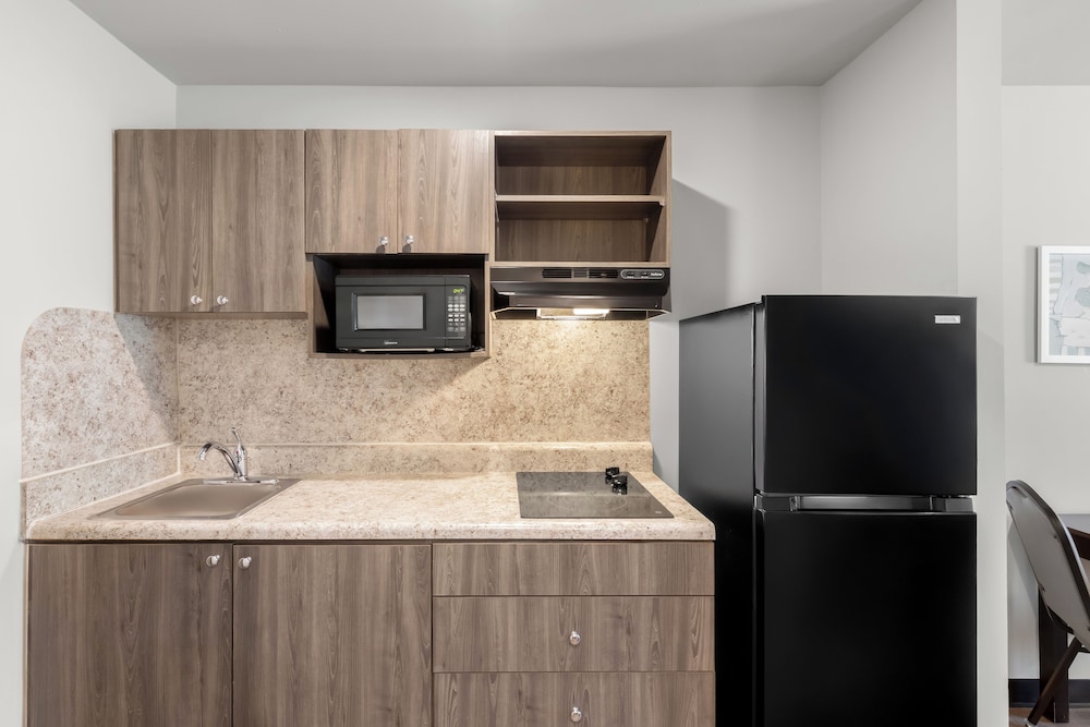 WoodSpring Suites Atlanta Airport 42/56