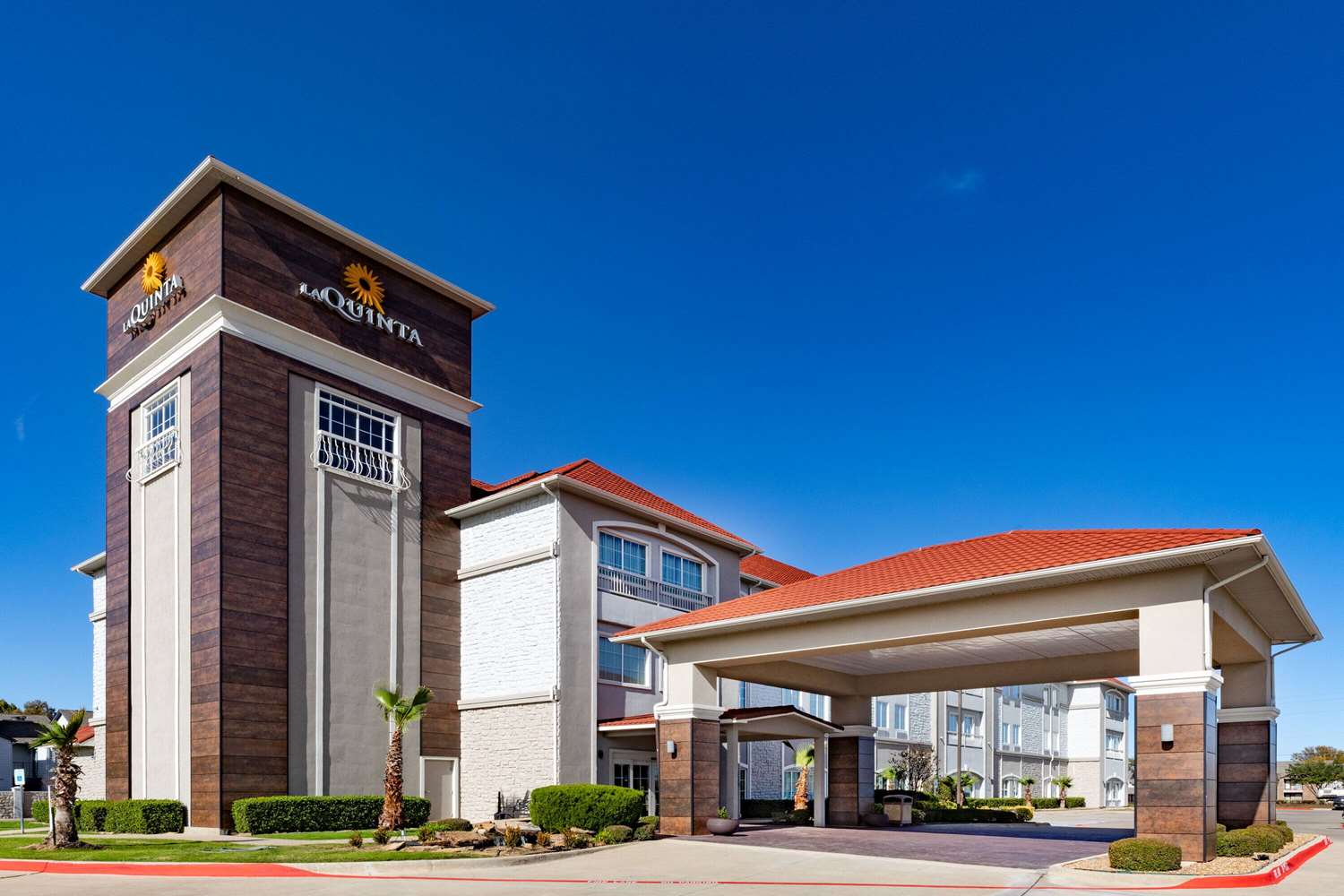 La Quinta Inn & Suites by Wyndham Garland Harbor Point 2/54