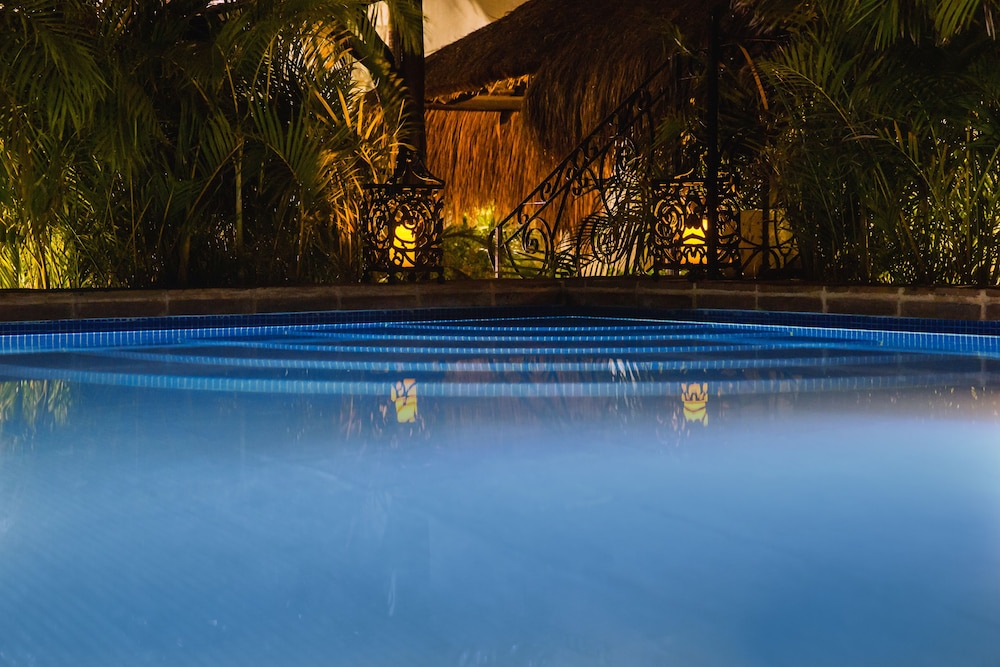 La Leyenda Hotel 35/37