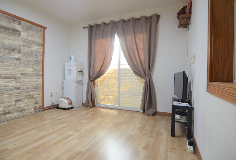 Paju Kamaksan Pension 16/50