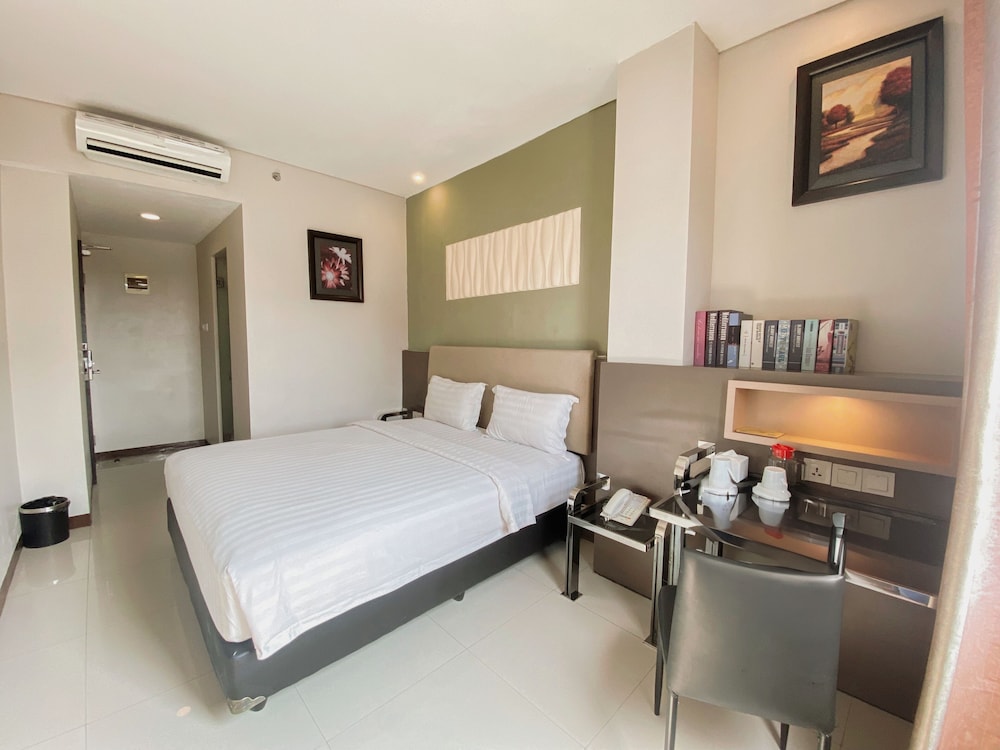Verse Lite Hotel Gajah Mada 25/67