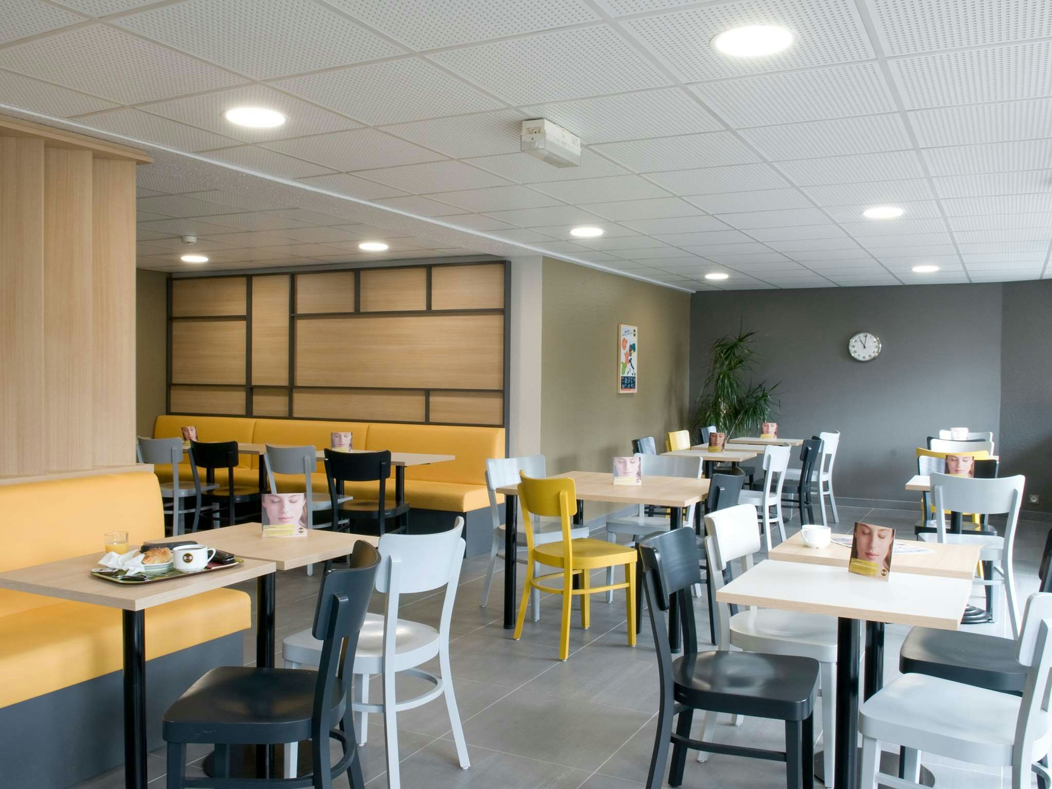 B&B Hotel Saint Quentin 7/10