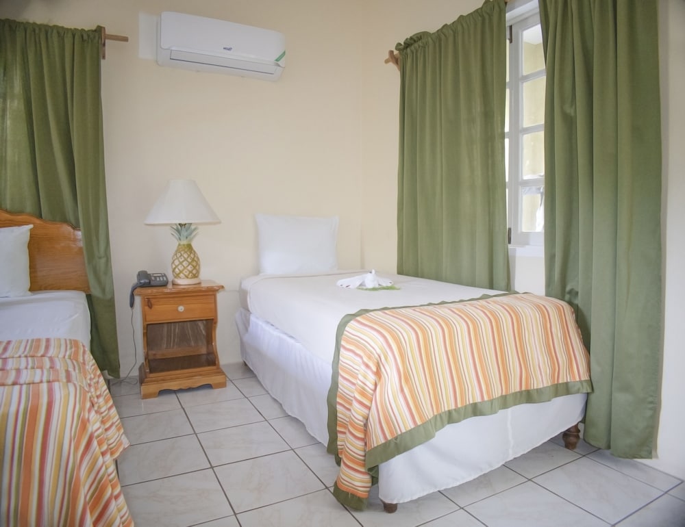 Bay View Villas 9/50