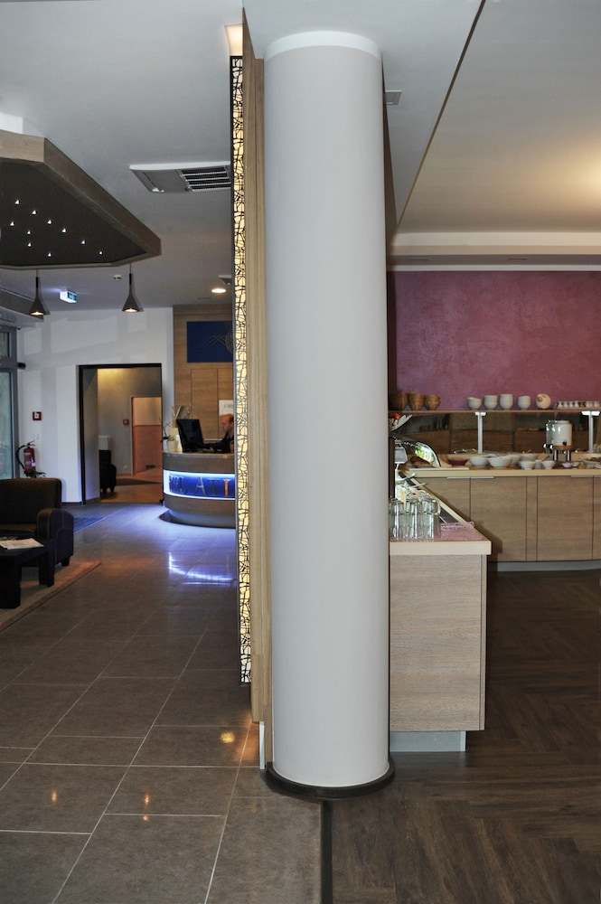 Hotel Atlas Halle 15/71