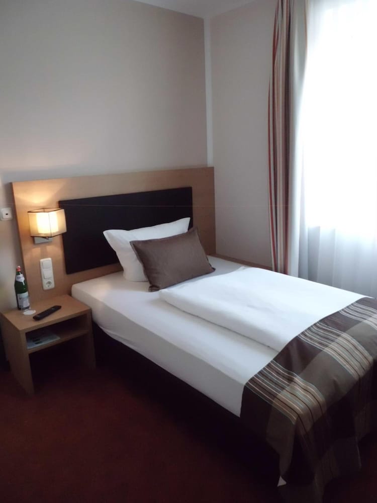 Hotel Sarah 11/36