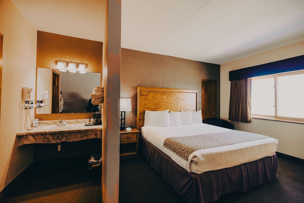 Wrangler Inn Mobridge 10/38