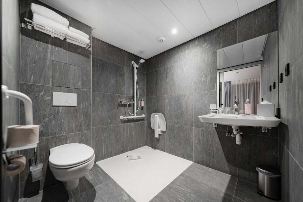Green Park Hotel Paris 46/50