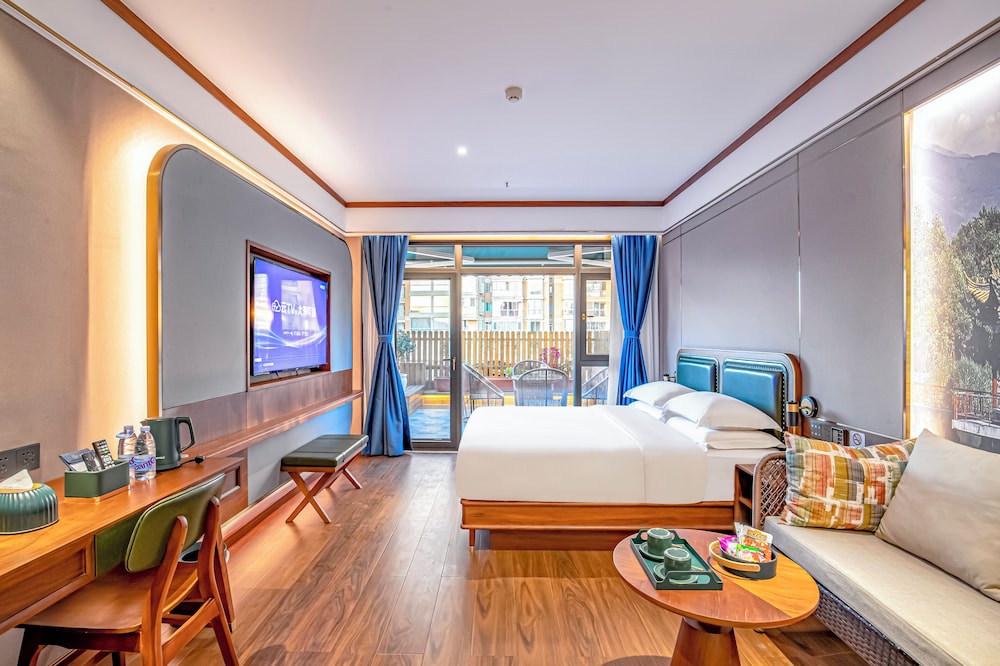 Nostalgia S Hotel (Kunming North Huancheng Road Railway Station) 20/50