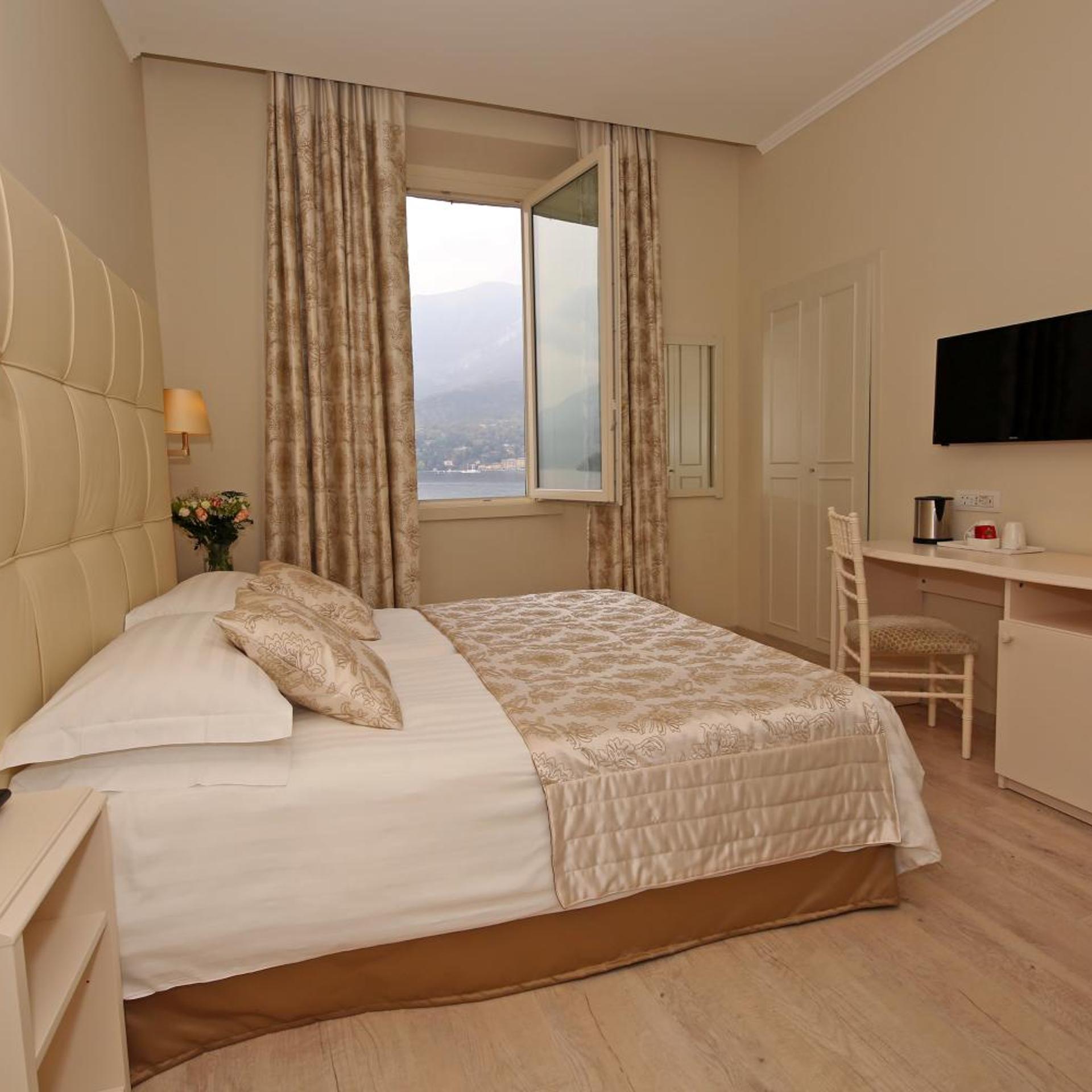 Hotel Du Lac 8/50
