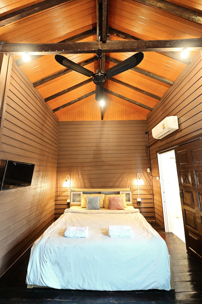 Huan Kawin Hostel Photography Gallery 14/50