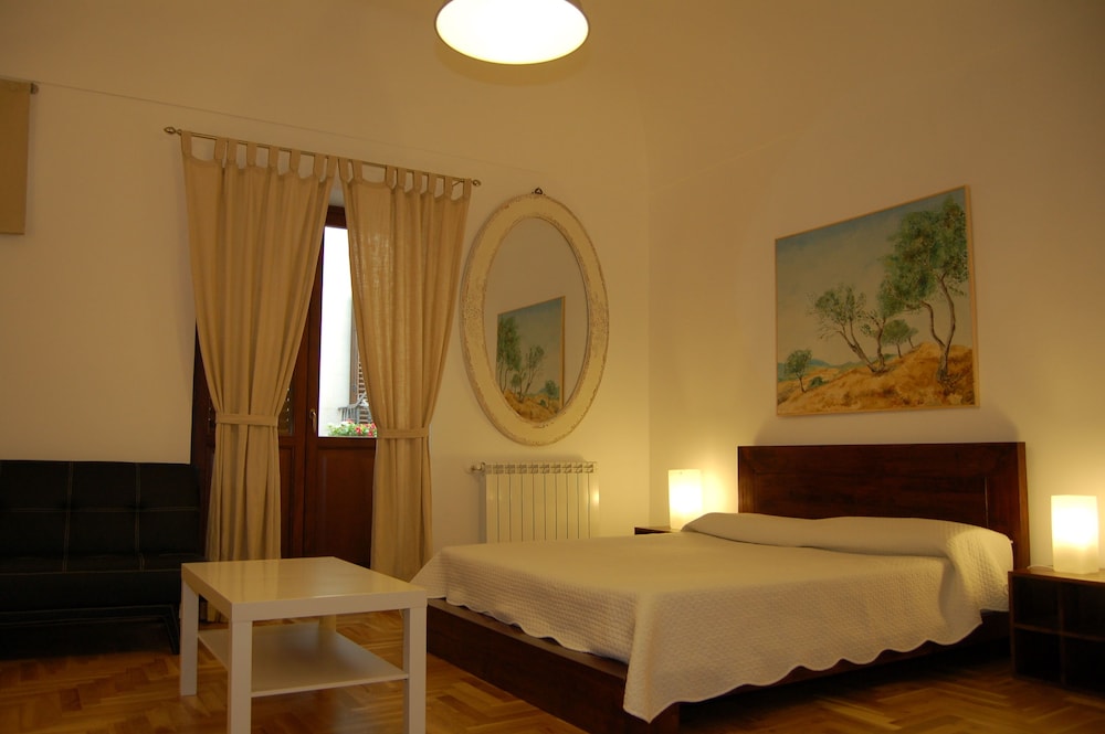 FAMILY SUITE, 2 DOUBLE BEDS, PRIVATE BATHROOM