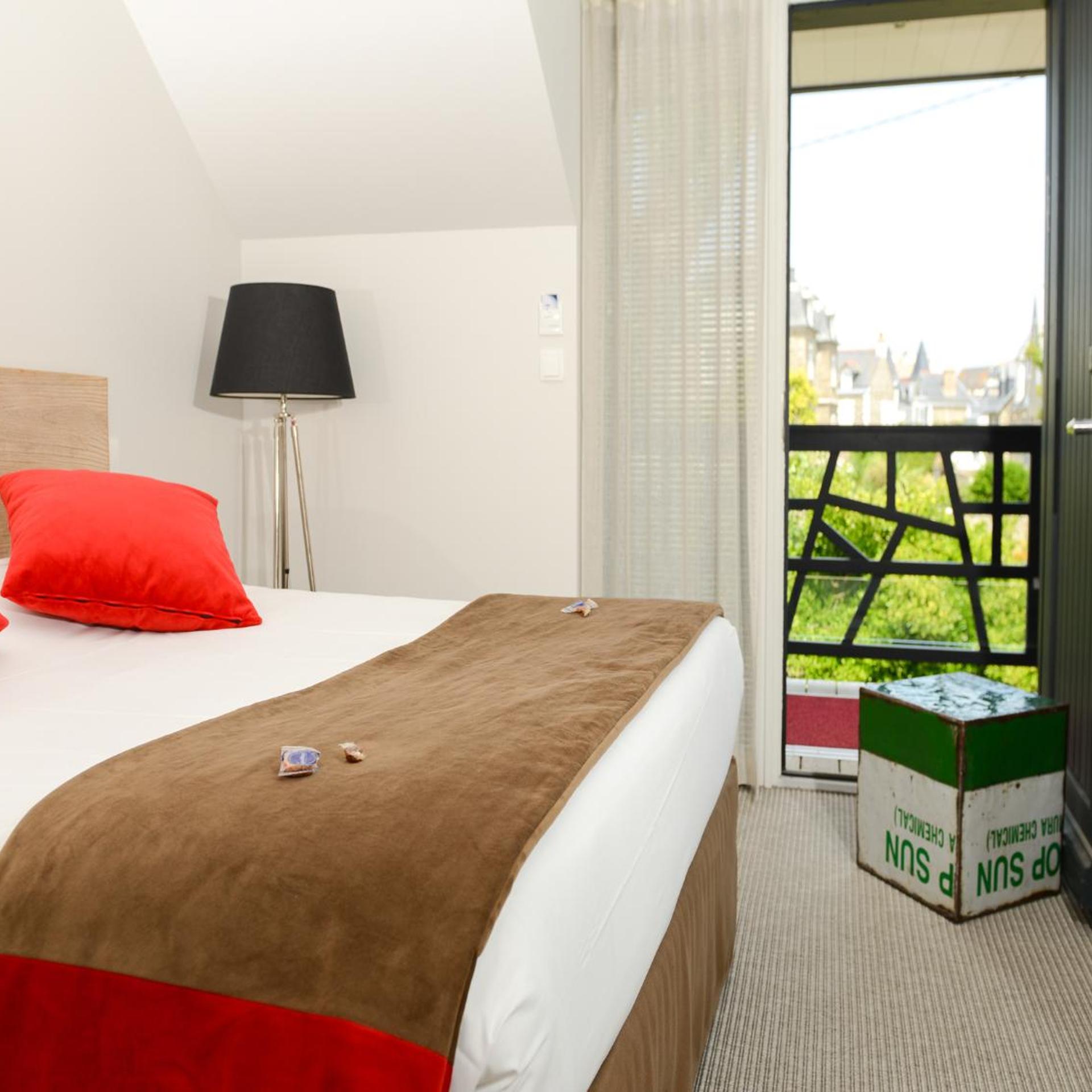 Room, Double Bed, Courtyard Side View