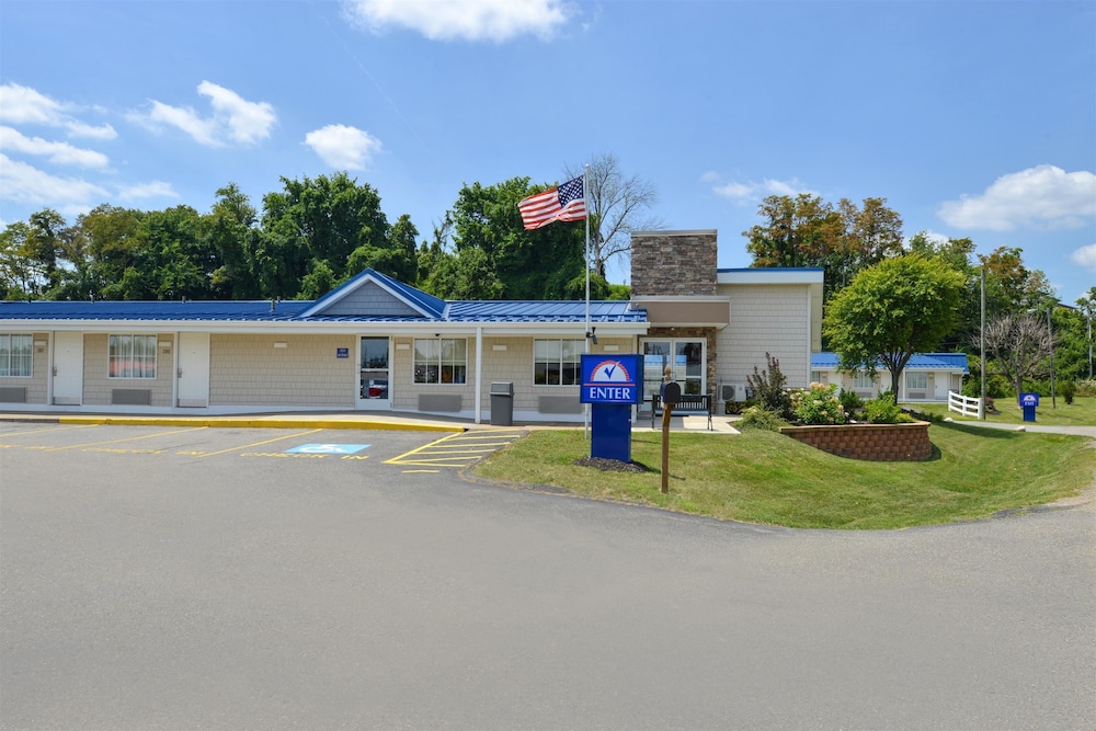 Americas Best Value Inn St. Clairsville/Wheeling 9/39