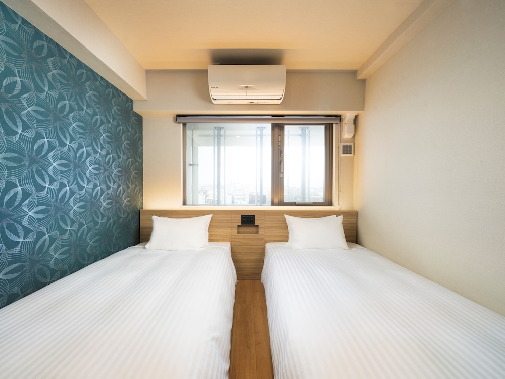 ROOM, TWIN BEDS, HIGH FLOOR