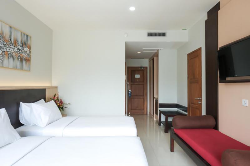 The Grand Hill Bistro Cafe Resort Hotel 16/57