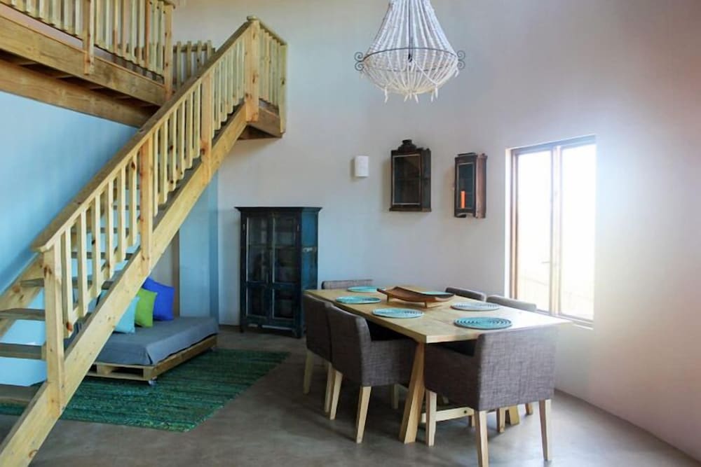Swell Eco Lodge 27/31