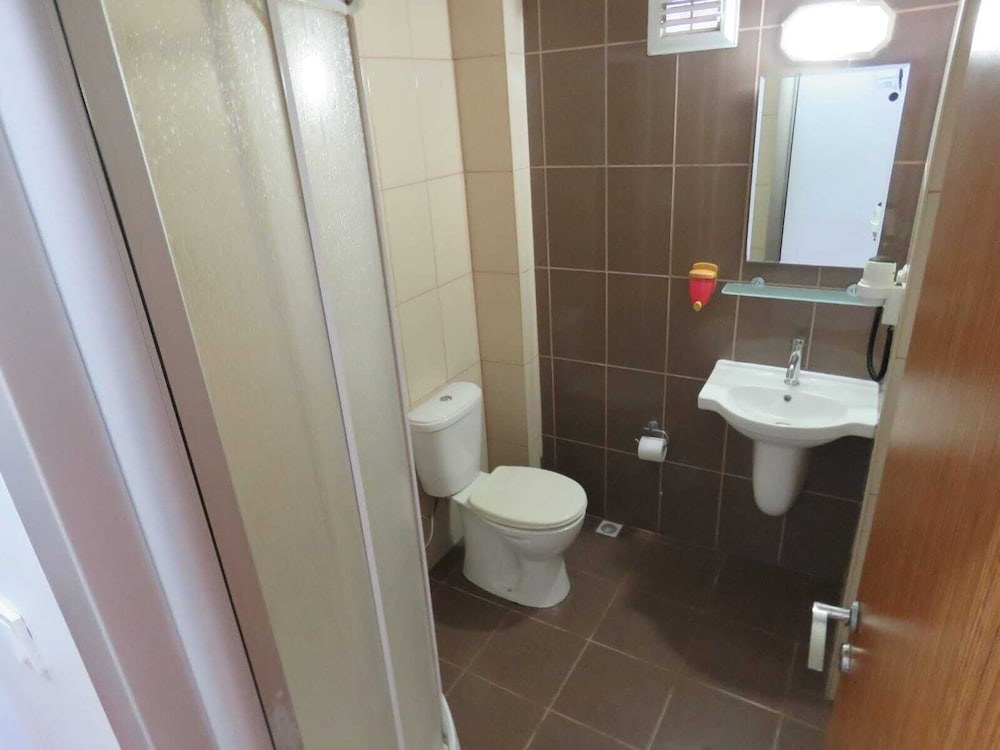 Otel Oz Yavuz 25/26