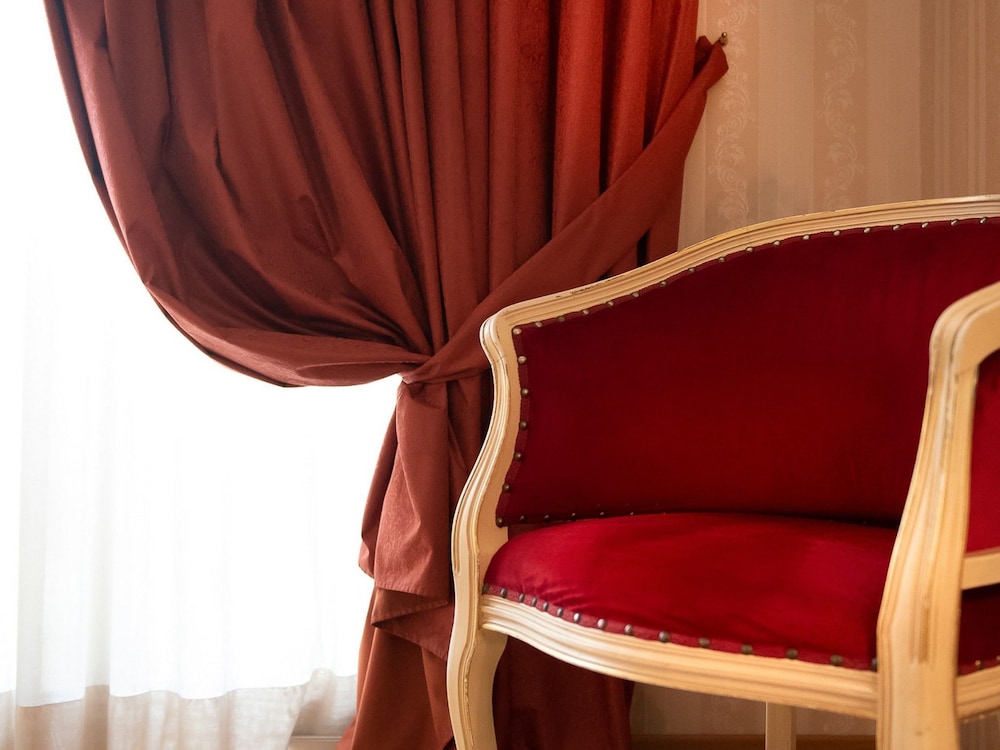 Hotel President Rimini 42/84