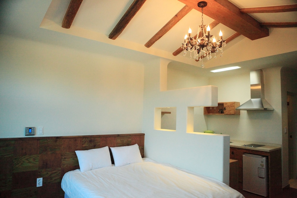 Nomad Pension In Jeju 14/62
