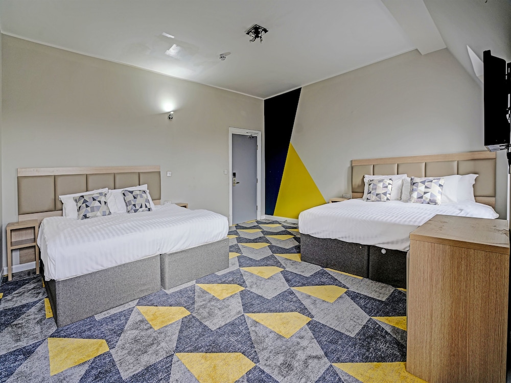 OYO Weaste Hotel 7/50
