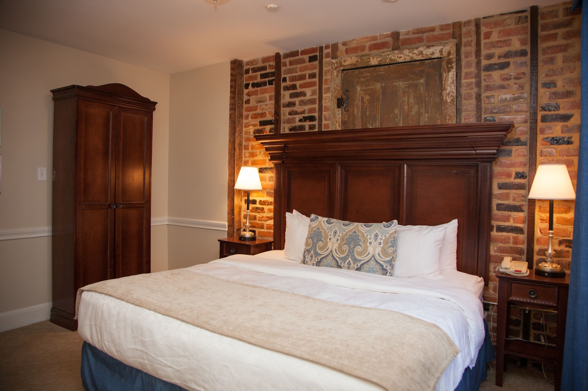 غرفة كلاسيكية بسرير كينج، Hotel St Pierre French Quarter 10/10