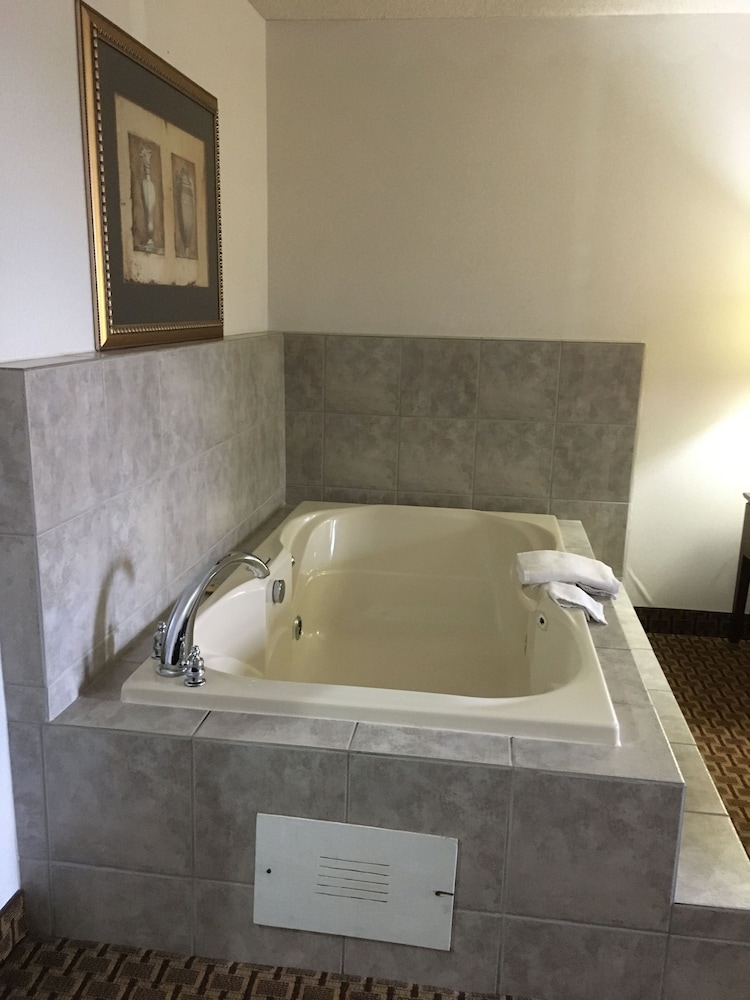 Best Value Inn & Suites Parry Sound 17/17