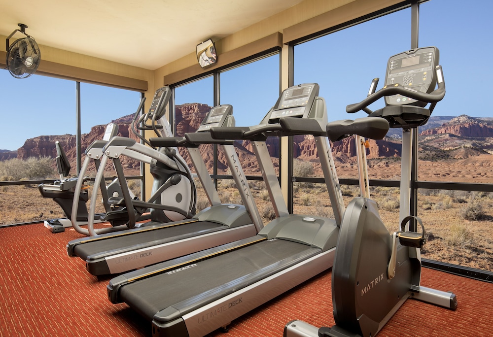 Capitol Reef Resort 32/56