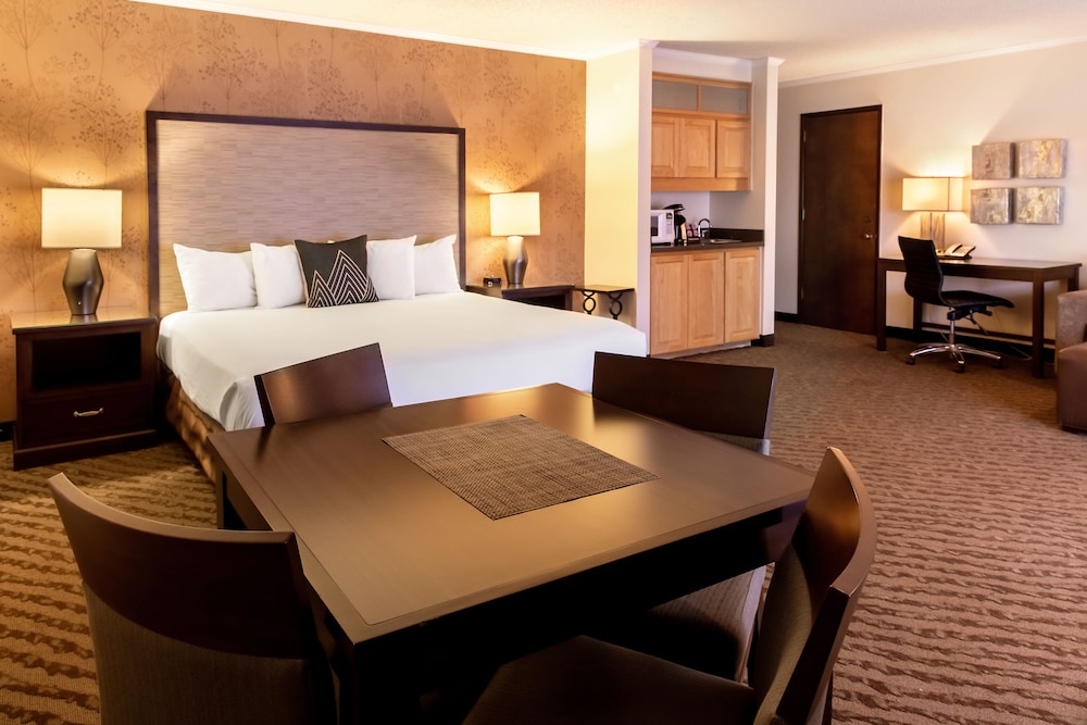 Valley River Inn 14/50