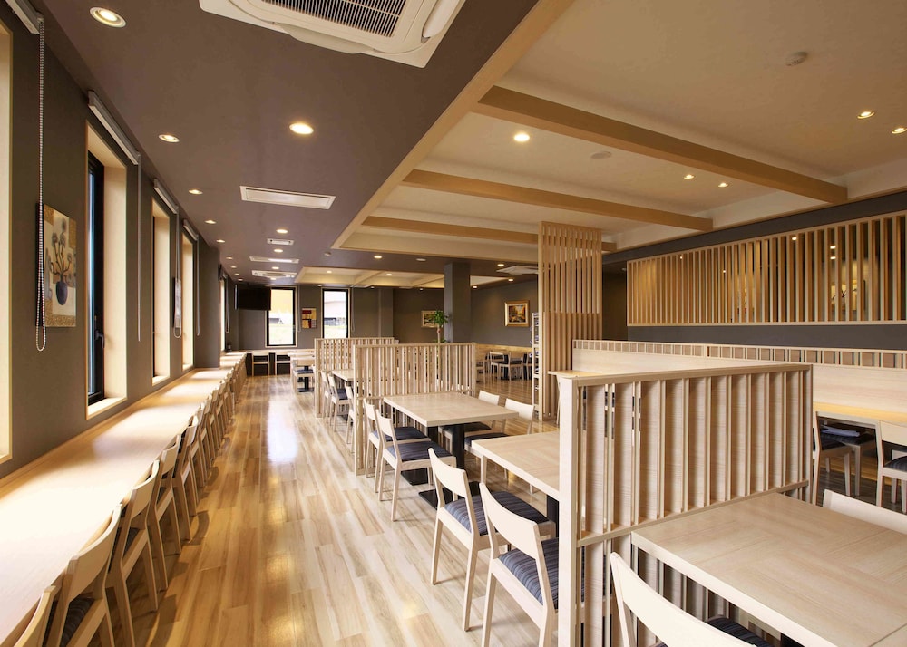 HOTEL ROUTE-INN OSAKA IZUMI 32/37