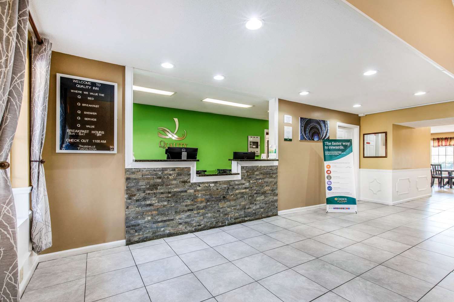 Quality Inn Bessemer I-20 exit 108 9/34