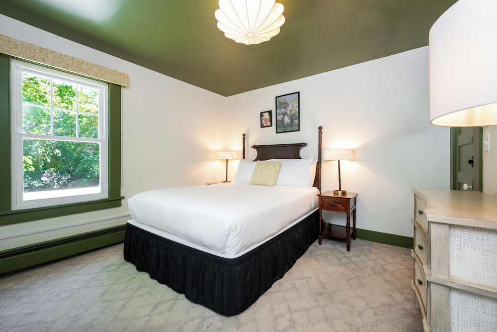 Rookwood Inn 11/50