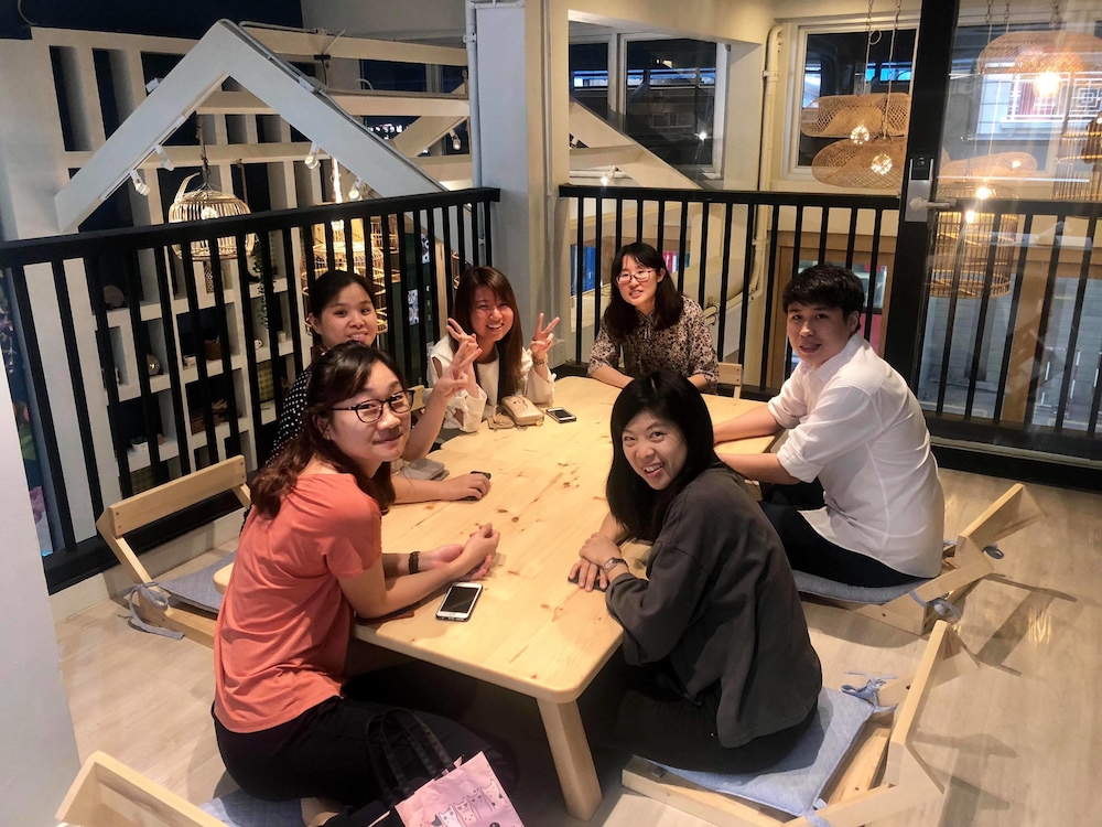 Kinnon Deluxe Hostel Coworking Cafe 34/44