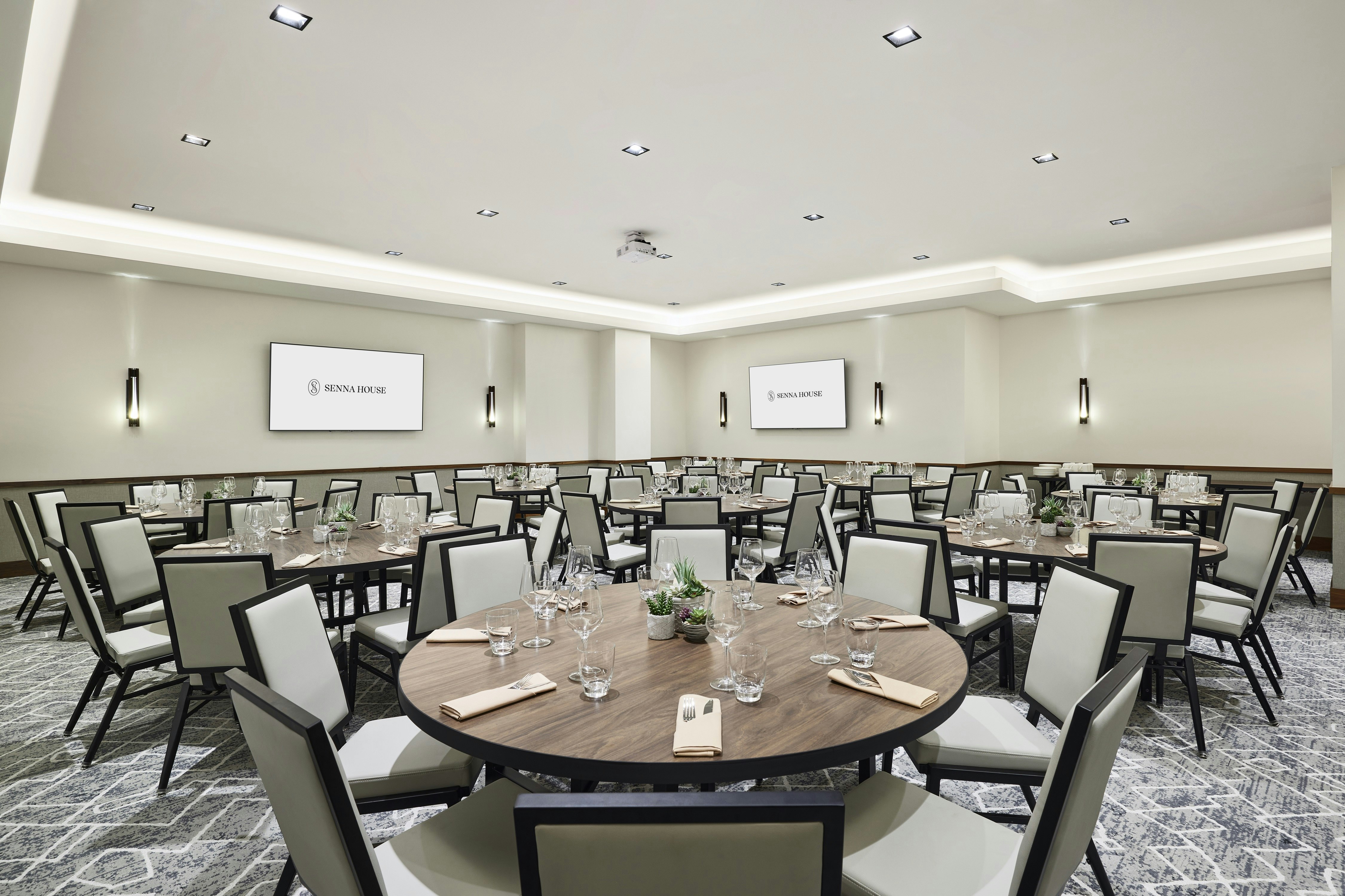 Senna House Scottsdale, Curio Collection by Hilton 36/42