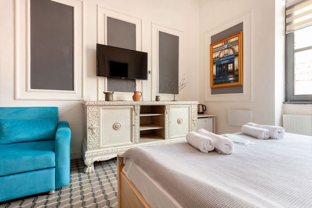 Cezayir Rooms 20/60