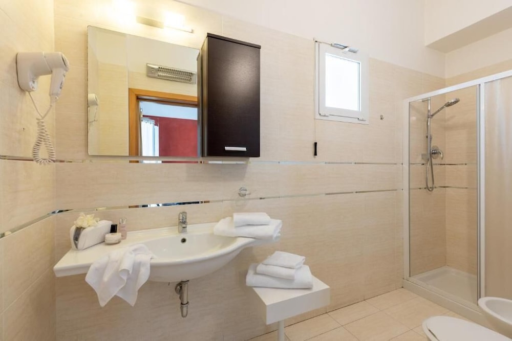 Hotel Adriatica 51/54
