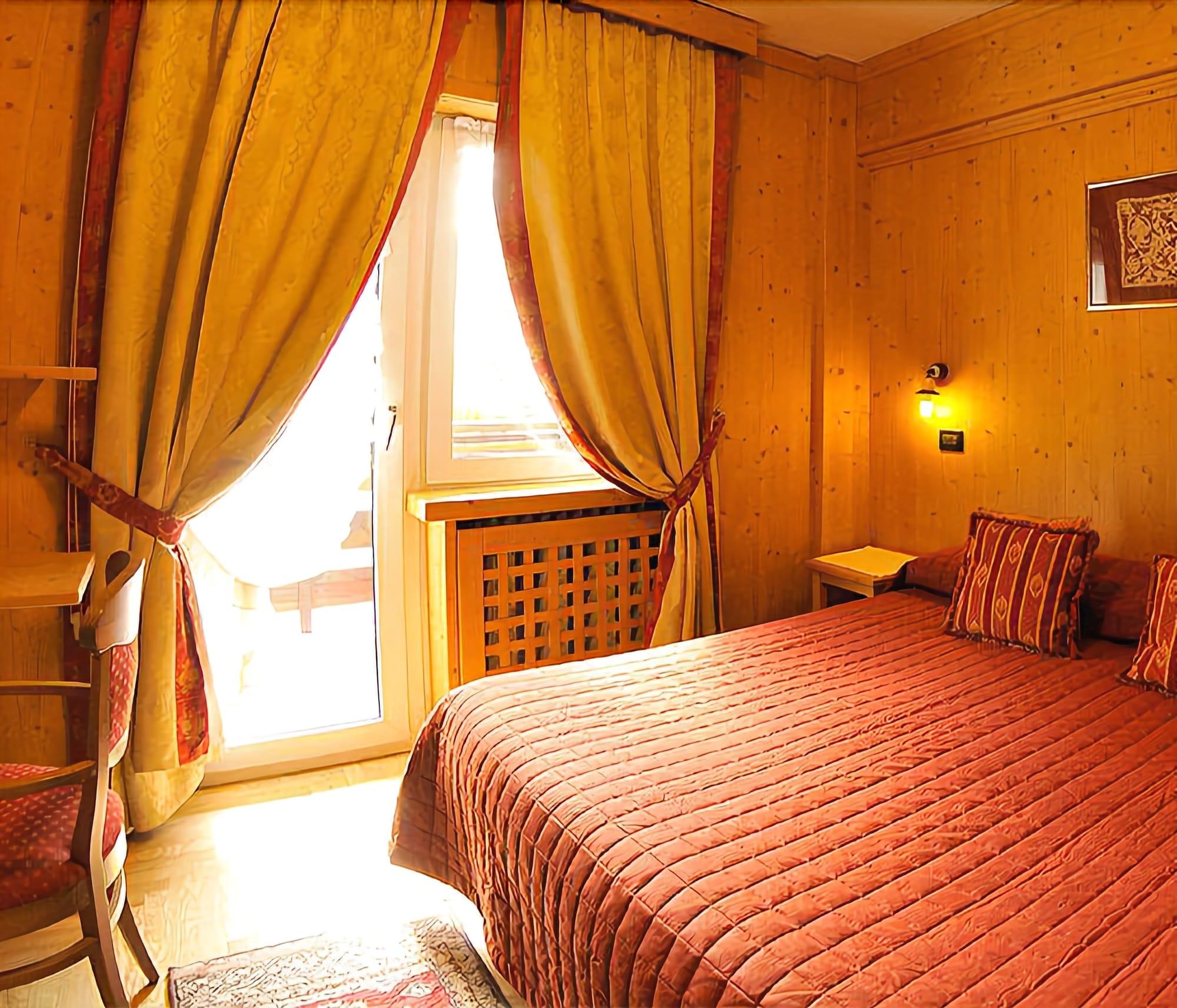 HOTEL BAITA DEI PINI 10/32